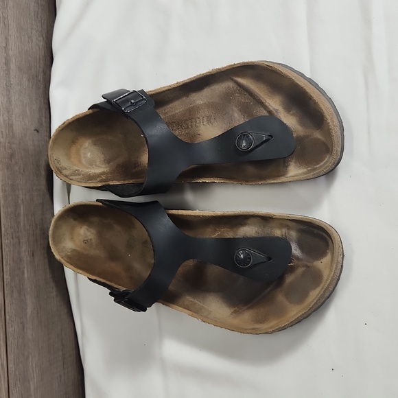 Birkenstock Shoes - Birkenstock Black Sandals size 39 L 8 M6